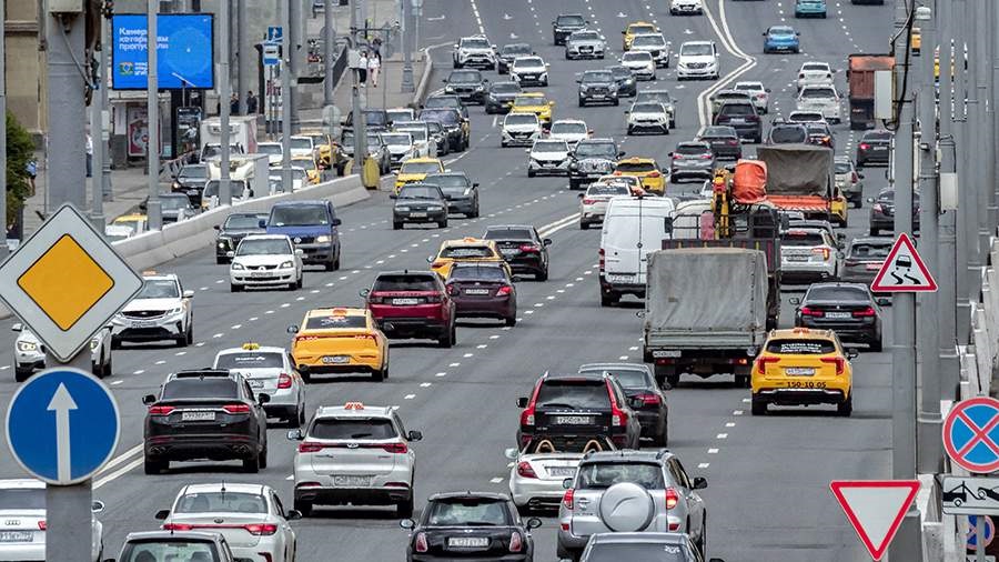 Хуснуллин сообщил Путину о снижении аварийности на дорогах РФ