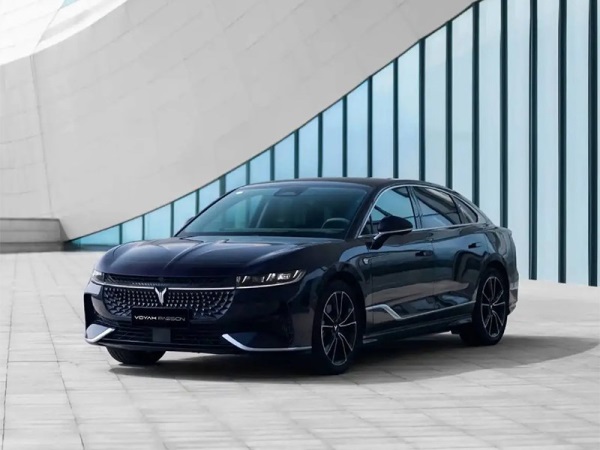 Voyah представила на российском рынке гибридный Passion EVR