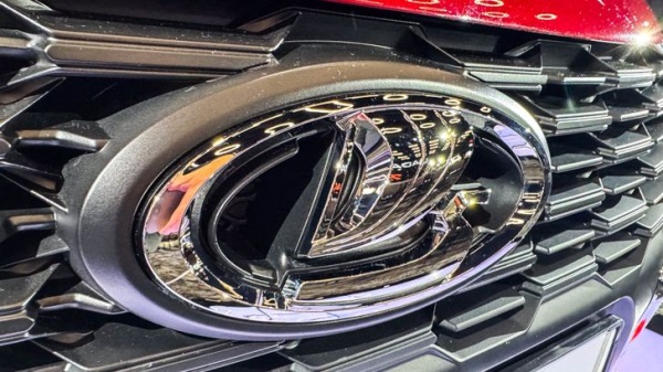 АвтоВАЗ выпустил новую яркую «Ниву», которая еще не продается