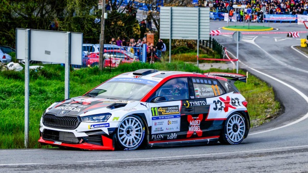 Экипаж Грязина и Александрова выиграл первый этап чемпионата Европы по ралли0