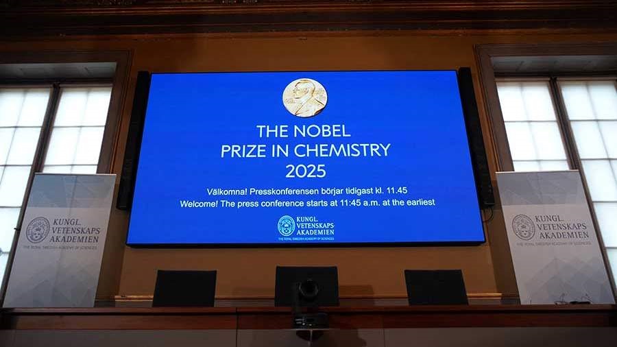 Нобелевскую премию по химии присудили за разработку металлорганических каркасов