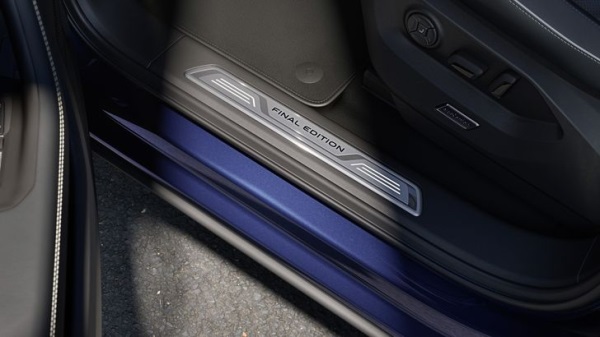 Привычный Volkswagen Touareg уходит в историю: представлена «прощальная» версия модели