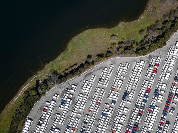 В Госдуме предложили освободить от утильсбора автомобили для реэкспорта