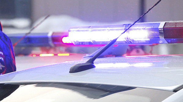 Есть пострадавшие: на ямальской трассе водитель легковушки улетел в кювет и перевернулся