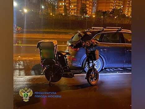 Курьер на электровелосипеде сбил 12-летнюю девочку на западе Москвы
