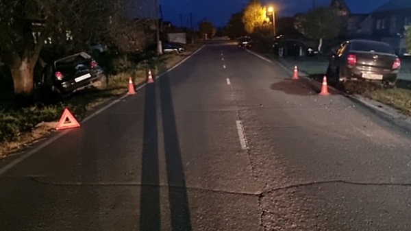 Легковушка улетела в кювет после столкновения в Нижегородской области