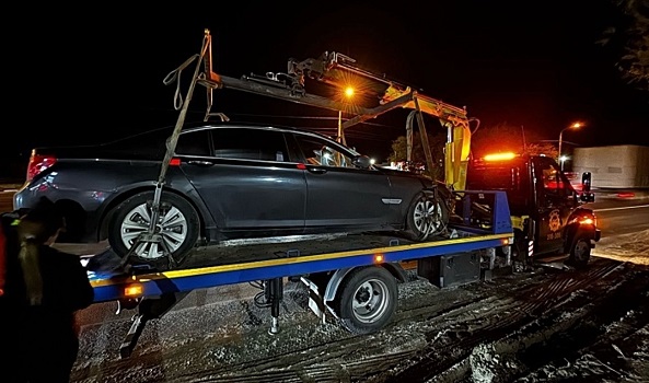 В Волгограде арестовали BMW, владелец которого не уплатил 262 штрафа ГИБДД