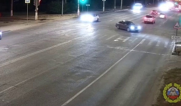 Выехавшего на встречку в Волгограде водителя нашли в ХМАО