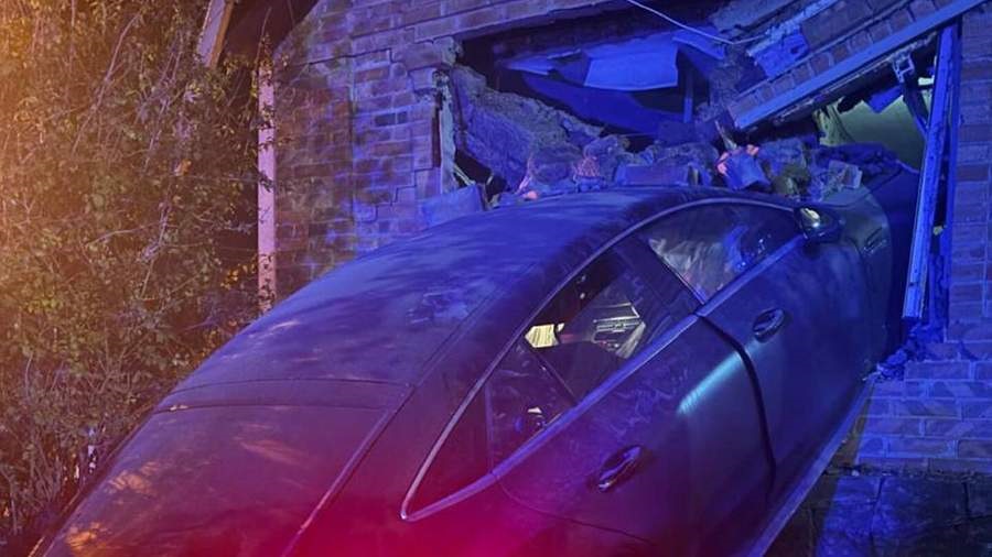 Дочь авторитета Цапка оштрафовали и лишили прав за въезд в дом под Таганрогом