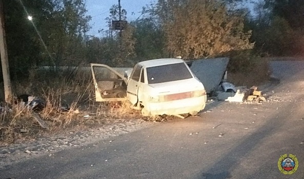 В ДТП в Волгоградской области утром 10 октября погибли 3 человека