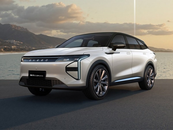Chery представила для зарубежных рынков гибридный кроссовер Exeed с запасом хода 1400 км