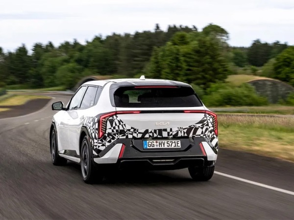 Kia готовит новый электрический автомобиль