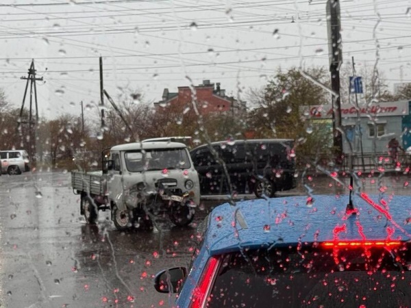 Около микрорайона Царский произошло ДТП